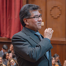 Posesión Director de la Carrera de Economía: M.Sc. Luis Adolfo Sucujayo Chávez