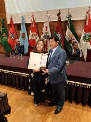 Ceremonia de reconocimiento “Illimani Majestuoso”
