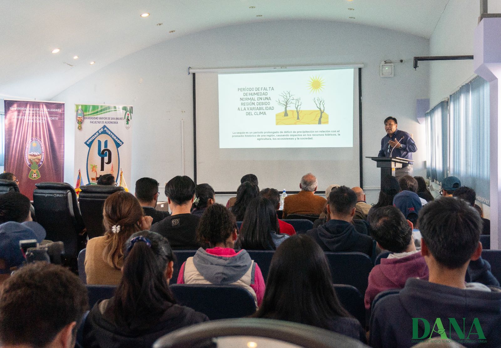 Presentación a cargo de M.Sc. Neftali Chapi, docente del Diplomado
